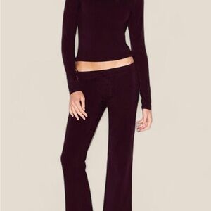 SKIMS Women's foldover light blue Flare cropped leggings